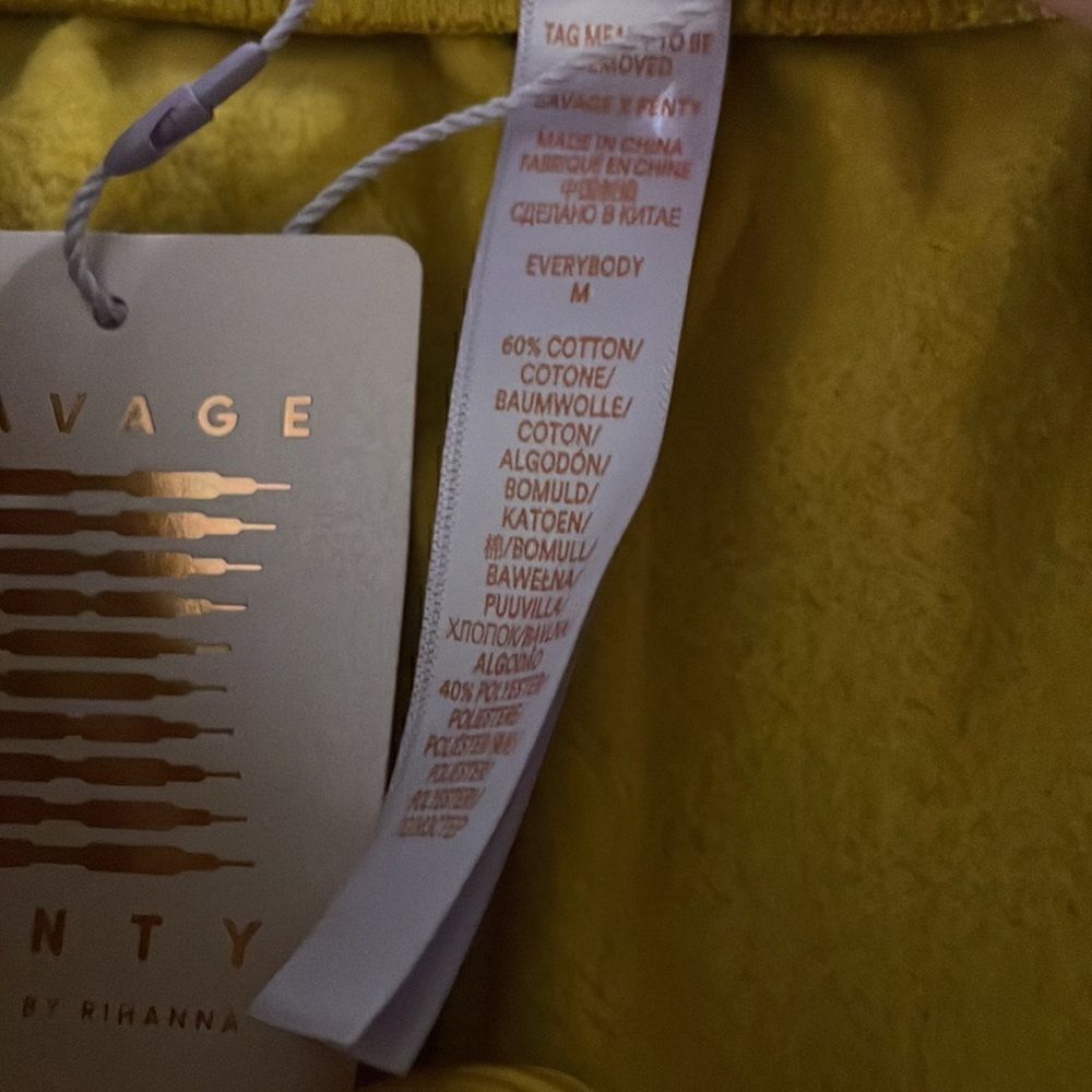 Savage X Fenty Honeycomb Yellow Xssential Rolled Cuff Jogger Sweatpants Size M - Picture 7 of 7